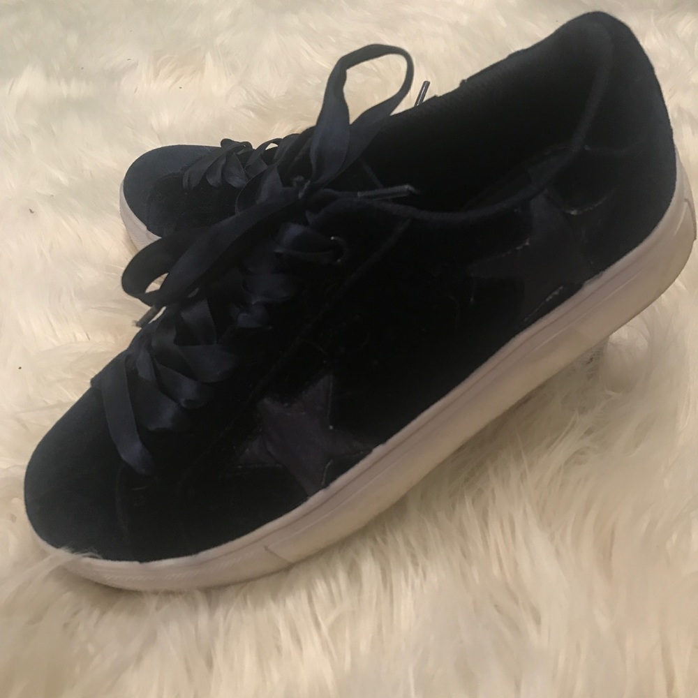 Navy velvet madden girl star struck shoes size 7.5